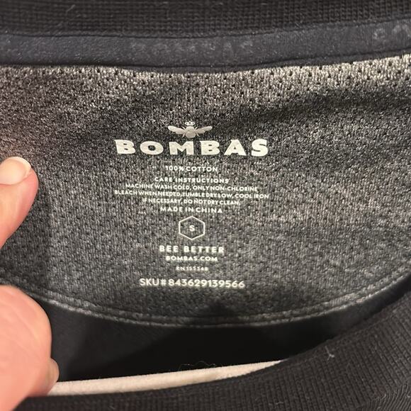 BOMBAS NWOT black sweatshirt - Picture 2 of 6